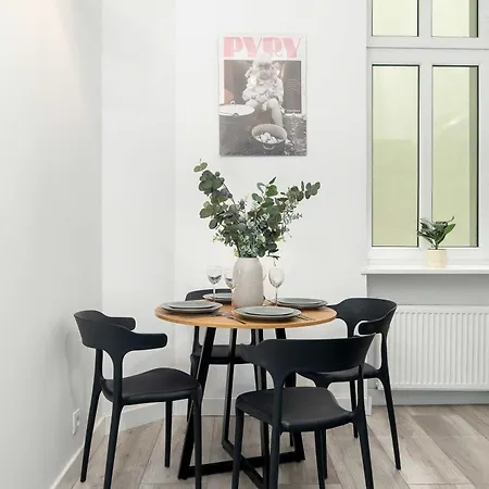 Apartman Modern Pet-friendly With Desk In Old Town By Renters Poznań