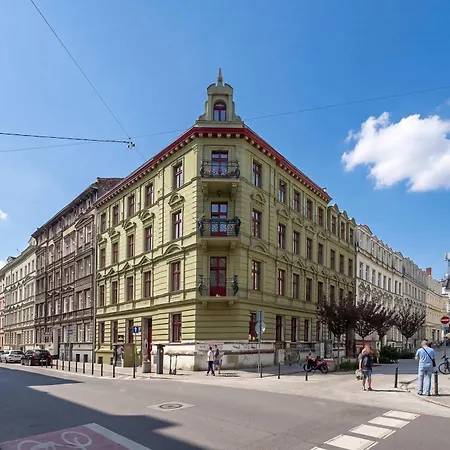 Apartman Modern Pet-friendly With Desk In Old Town By Renters